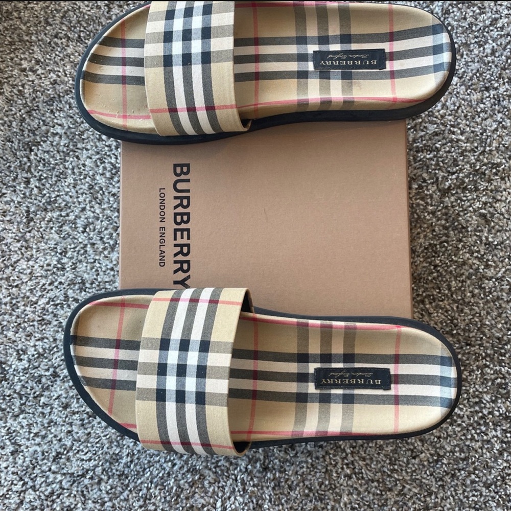 Burberry slides